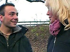 StreetCasting - ANAL Bums Spiele mit Anna!!