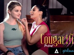 Gros cul, Brunette brune, Plantureuse, Femme couguar, Actrice du porno, Chatte, Réalité, Lécher le sphincter