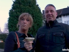 Enthousiasteling, Stel, Hondjeshouding, Duits, Hd, Likken, Rijpe lesbienne, Tatoeage