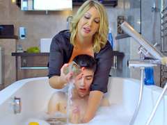 巨大, 淫乱熟女