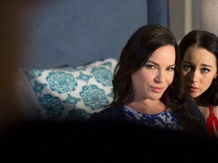 Любители, Большой член, Черные, Собачьи, Милф, Натуральные сиськи, Втроем, Сиськи