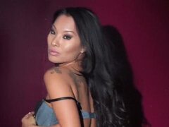 Chica, Morena, Tetona, Doble penetracion, Tetas naturales, Sexo fuerte, Medias largas, Adolescente