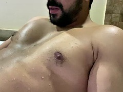 Grosse bite, Tir de sperme, Homosexuelle, Poilue, Branlette thaïlandaise, Masturbation, Solo, Mouillée