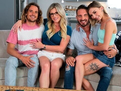 Amateur, Verga grande, Mamada, Estilo perrito, Cuadrupleta, Flaco, Adolescente, Tetas