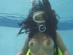 Orgasmo, Bajo el agua
