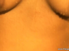 Culo grande, Erótico, Hembra, Indio, Al aire libre, Afeitado, Ducha, Solo