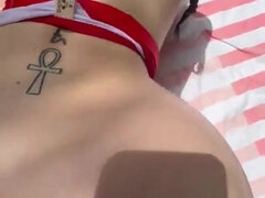 Gros cul, Bikini, Tir de sperme, Queue, Interracial, Lingerie, Piscine, Nénés