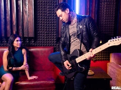 アジア人, お尻, 茶髪の, バック, 手コキする, 剃毛, ティーン, オッパイの