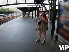 Blonde, Mignonne, Petite amie, Énorme, Seins naturels, Criant, Adolescente, Nénés