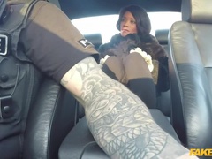 Leie, In den arsch, Schwarz, Auto, Handjob, Im freien, Muschi, Uniform