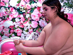Belle grosse femme bgf, Gros seins, Gode, Grosse, Fille latino, Masturbation, Pov, Jouets
