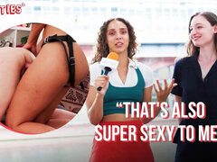 Amateur, Brunette brune, Gode, Allemand, Poilue, Embrassement, Lesbienne, Strapon