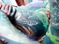 Anaal, Grote mammen, Sperma shot, Sperma in gezicht, Kwartet, Hd, Doordringend, Tatoeage