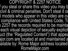 18 ans, Grosse bite, Gros seins, Sucer une bite, Brunette brune, Plantureuse, Hard, Pute