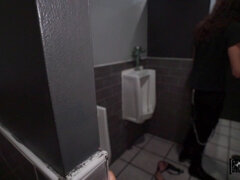 Arsch, Grosser schwanz, Schwarz, Blondine, Hardcore, Pov, Muschi, Toilette