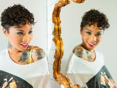 Blasen, Braunhaarige, Hundestellung, Schwarz, Küssen, Lingerie, Masturbation, Muschi