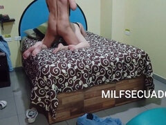 Busty mature mother-in-law with a massive booty is relocating abroad