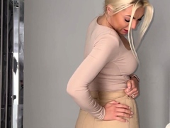 Enthousiasteling, Blond, Ondergoed, Masturbatie, Slipje, Speelgoed, Webcamera, Nat