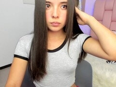 18 ans, Fille latino, Masturbation, Mère que j'aimerais baiser, Orgasme, Jarretelles, Adolescente, Nénés