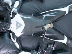 Américain, Bondage domination sadisme masochisme, Sucer une bite, Homosexuelle, Branlette thaïlandaise, Embrassement, Latex, Masque
