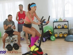 Anal, Doble penetracion, Europeo, Gimnasio, Tetas naturales, Orgasmo, Pequeña, Tetas