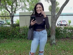 Tetas grandes, Morena, Autobús, Tetona, Pajear, Hd, Público, Chupando