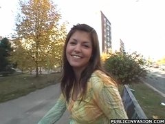Tussi, Braunhaarige, Hardcore, Im freien, Pornostars, Pov, Öffentlich, Jungendliche (18+)