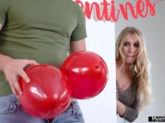 Gros cul, Gros seins, Sucer une bite, Hard, Lingerie, Pov, Gicler, Nénés