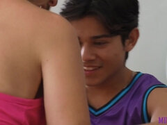 Anal, Morena, Polla, Corridas faciales, Pajear, Latina, Cabello corto, Mojado