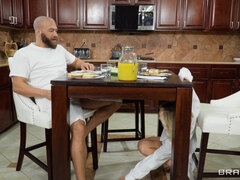 Blond, Pijpbeurt, Keuken