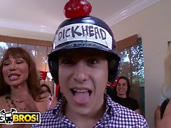 Anal, Culo grande, Tetas grandes, Morena, Residencia universitaria, Madres para coger, Fiesta, Adolescente