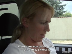 Amateur, Perra, Mamada, Madres para coger, Al aire libre, Pov, Afeitado, Falda