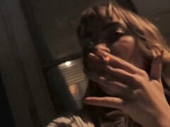 Brunette brune, Fétiche, Exhib, De plein air, Chatte, Fumer, Adolescente