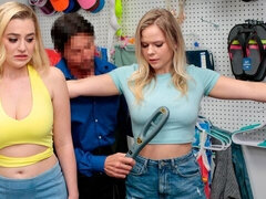 Большая жопа, Большие сиськи, Блондинки, Две девушки, Милф, Натуральные сиськи, Втроем, Униформа