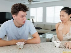 デカ尻, デカチン, フェラチオ, 茶髪の, バック, 自然山雀, ティーン, オッパイの