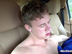 Pijpbeurt, Naakte man aangeklede vrouw, Diep in de keel, Omie, Rijpe lesbienne, Buiten