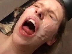 18 años, Anal, Corridas, Flexible, Atragantadas, Alemán, Fiesta, Adolescente