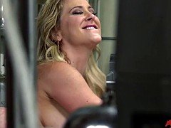 Chica, Verga grande, Tetas grandes, Rubia