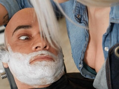 お尻, フェラチオ, イく瞬間, バック, 顔射, Hd, 自然山雀, オッパイの