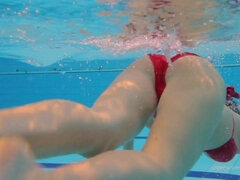 18 jahre, Arsch, Pool, Muschi, Solo, Jungendliche (18+), Titten, Unter wasser