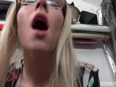 Tetas grandes, Rubia, Tetona, Checa, Sexo duro, Maduro, Madres para coger, Público