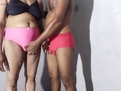 Anal, Grosse bite, Bisexuelle, Indienne, Lesbienne, Maman, Rétro