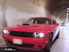 デカチン, フェラチオ, 茶髪の, 気狂い, チン, 顔面騎乗, 顔射, なめる