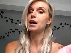 Lexi Snow - I Want A Tiny Pet Not A Lodger