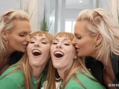 Grote kont, Grote mammen, Blond, Schattig, Vingeren, Lesbisch, Billekoek, Speelgoed