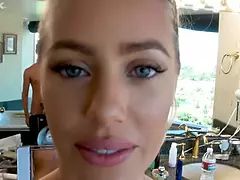 Rubia, Estilo perrito, Casero, Lamidas, Masaje, Pezones inflados, Coño, Paja con tetas
