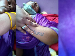 Толстушки, Большие сиськи, Пальцем, Домашнее видео, Индианки