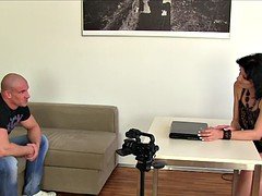 Moeder die ik wil neuken, Kantoor