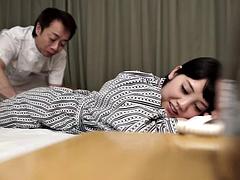 アジア人, 浮気する, 毛深い, 日本人, マッサージ, 熟年, 淫乱熟女, 妻