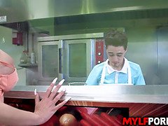 Grosser arsch, Grosser schwanz, Blasen, Geile alte tussi, Reif, Milf, Mutti, Schreiend